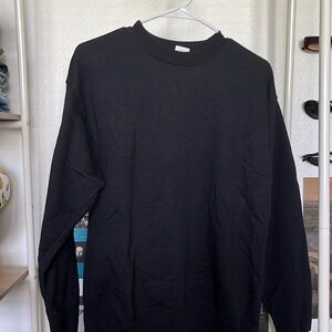 plain black crewneck sweatshirt